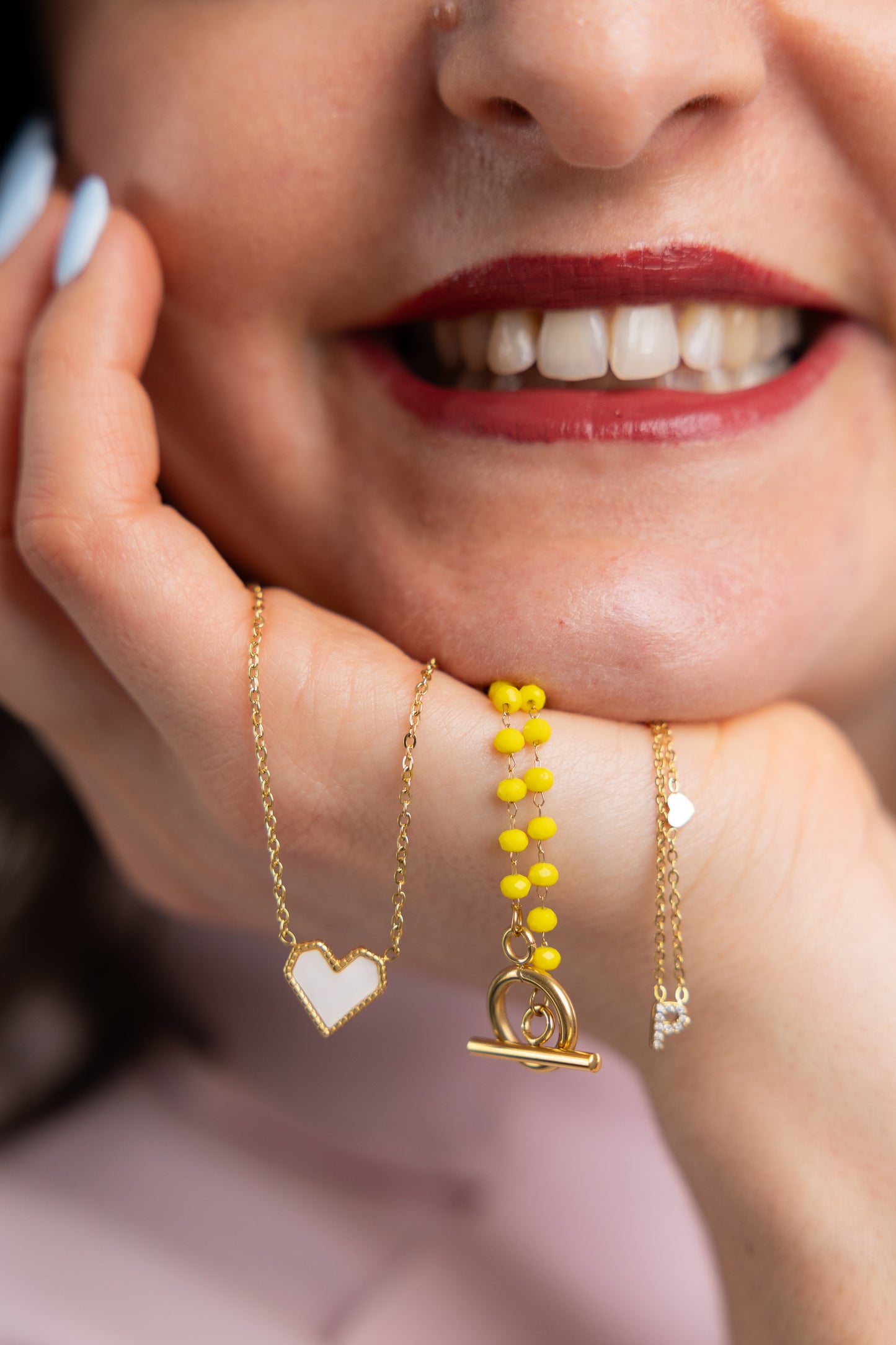 Colar com Inicial - brilhantes