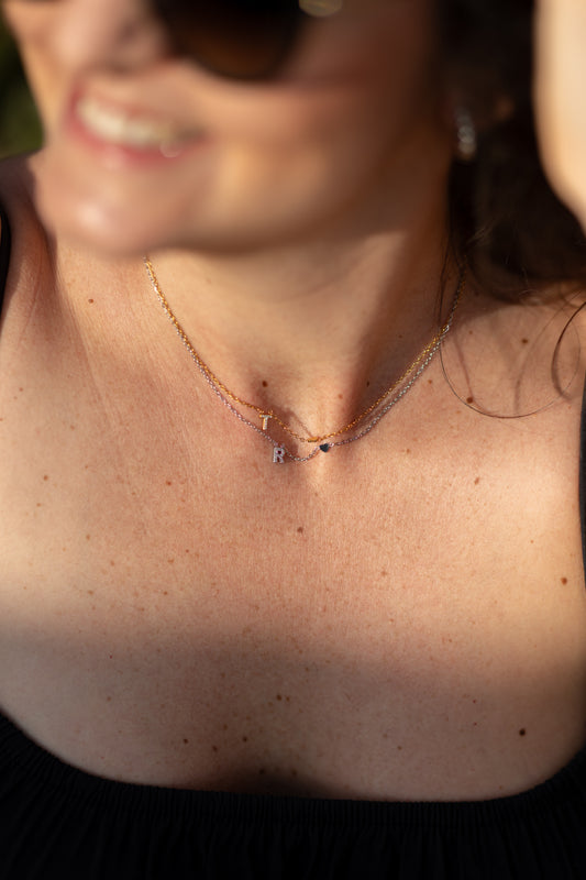 Colar com Inicial - brilhantes